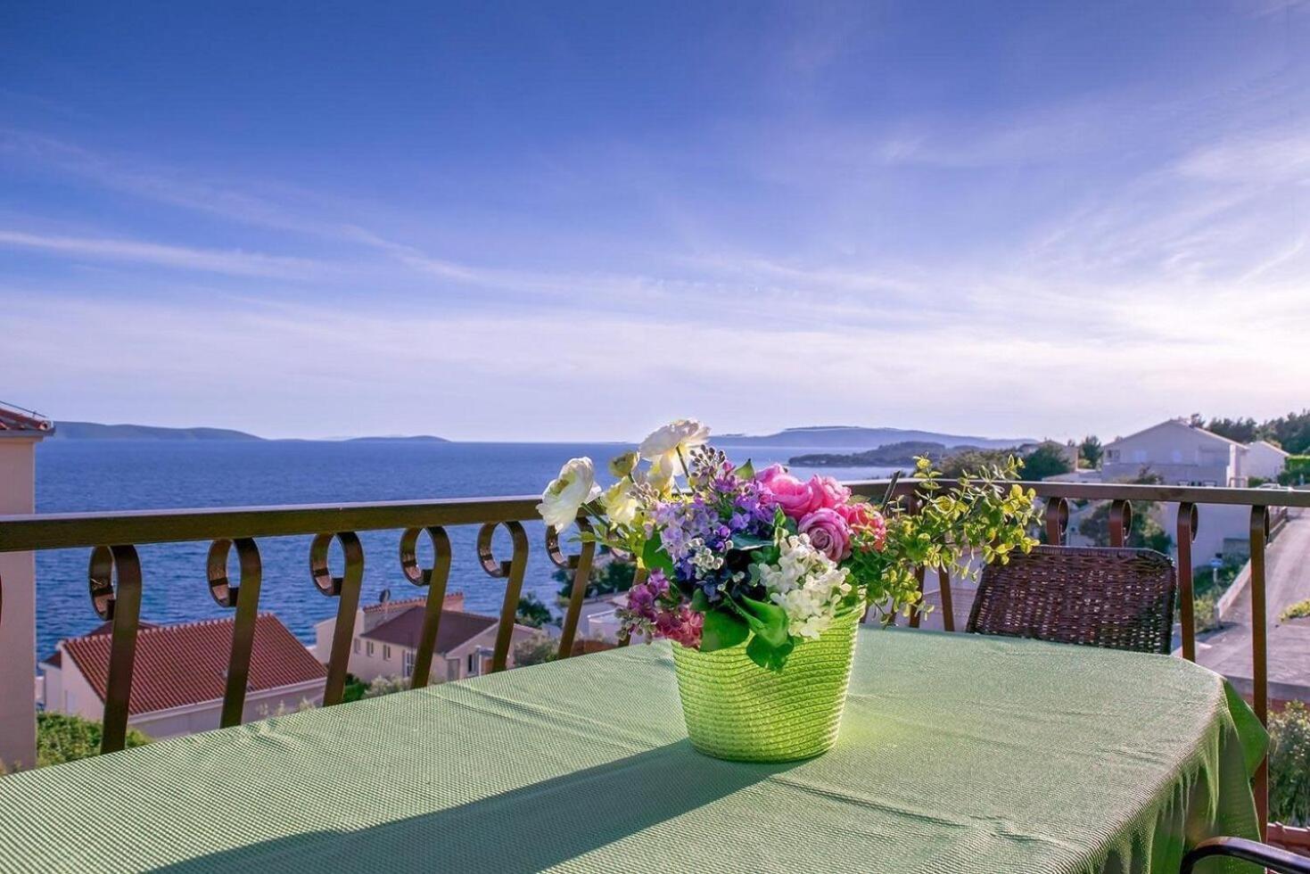 Apartments Brane - 100M From The Beach Trogir Exterior photo
